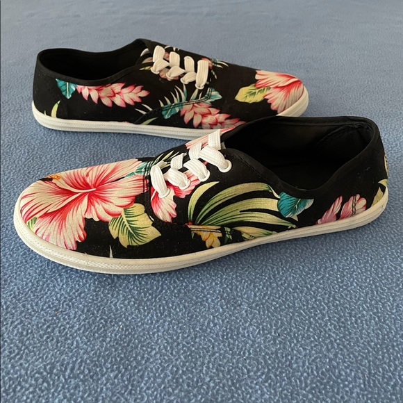 Floral print sneakers - Picture 5 of 8